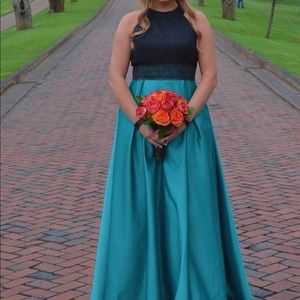 MARY’s Brand Size 12 Prom/Formal Dress